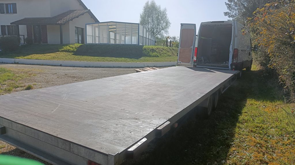 Arrivée de Pergolabri avant le démontage de l'abri Eureka