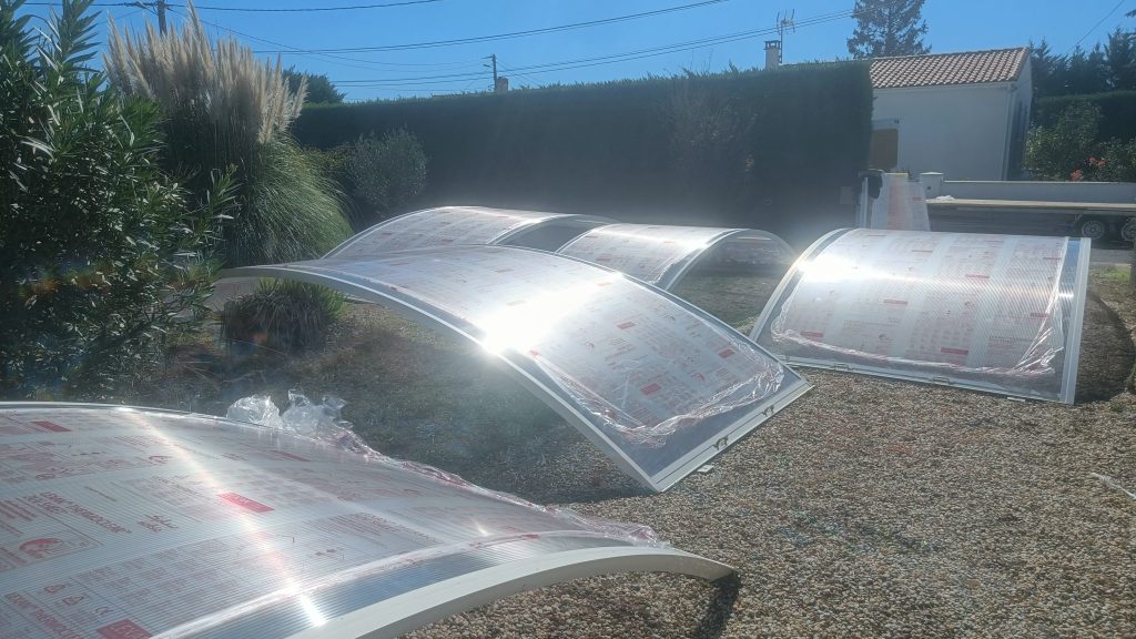 Modules abri piscine Abrisud Nantes avec plaques neuves