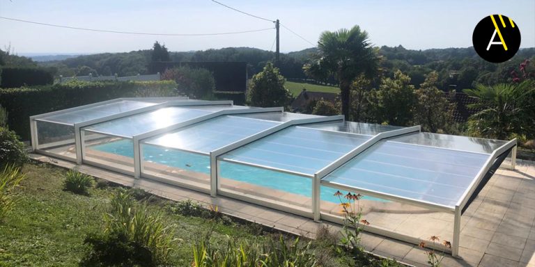 Réparation d’un abri de piscine EUREKA à FAVARS en Corrèze