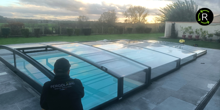 Livraison d’un abri de piscine à Saint-Aigulin