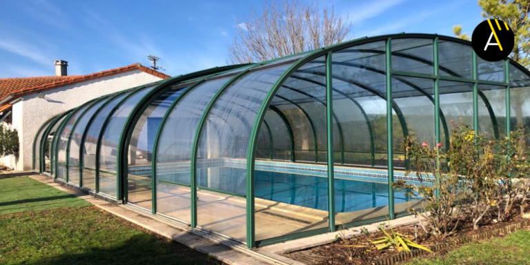 Remplacement de la toiture d’un abri de piscine en Charente