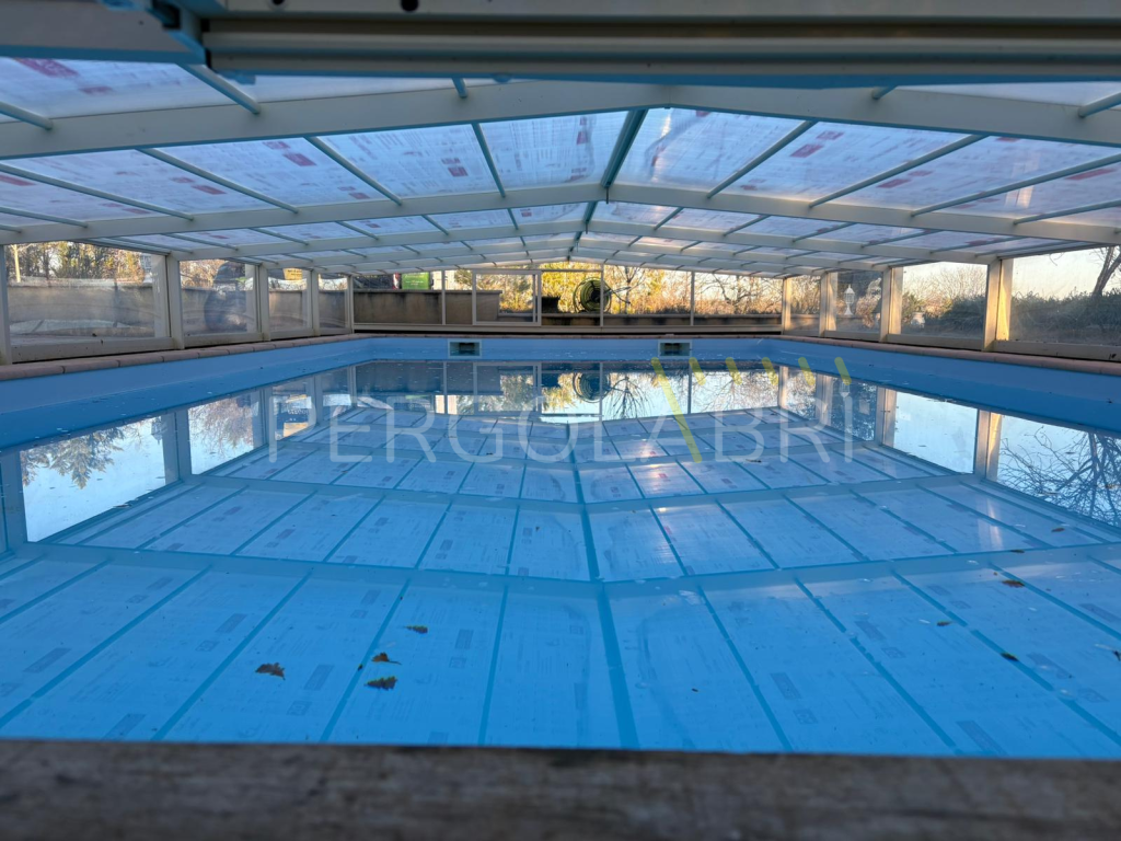 Remplacement des plaques en polycarbonate à Poitiers