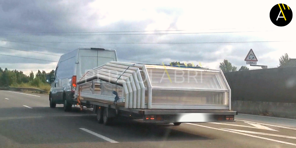 Pergolabri - Transport d'abris de piscine de particulier à particulier