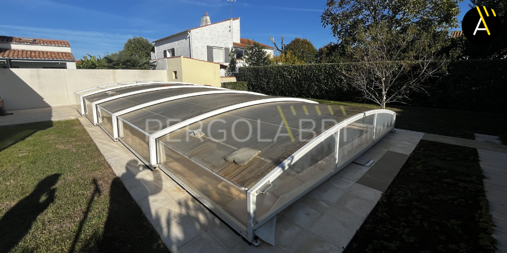 Pergolabri - réparation de toiture d'abris de piscine en Charente Maritime