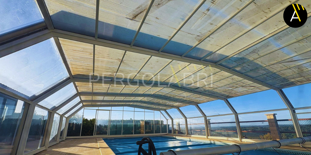 Pergolabri - toiture abri de piscine endommagée