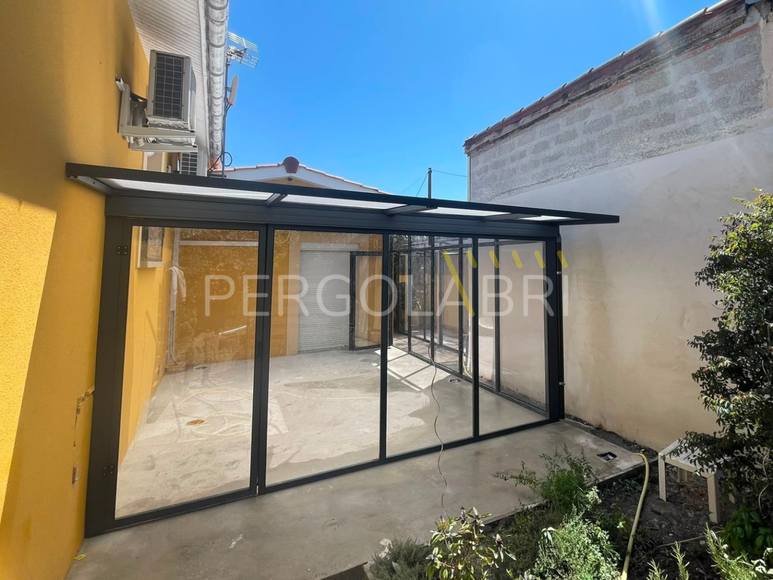 véranda et serre en polycarbonate par Pergolabri (6)