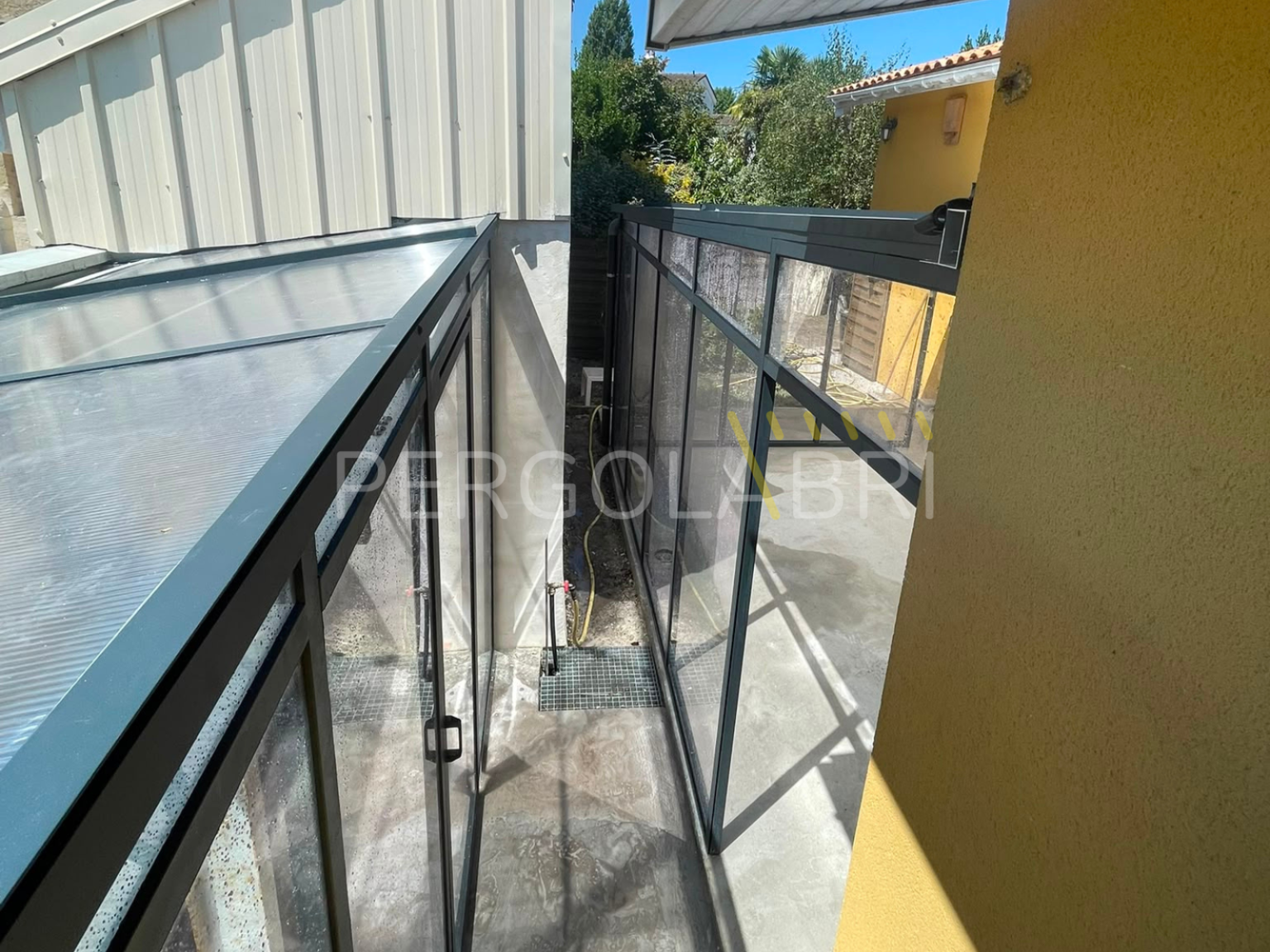 véranda et serre en polycarbonate par Pergolabri (9)