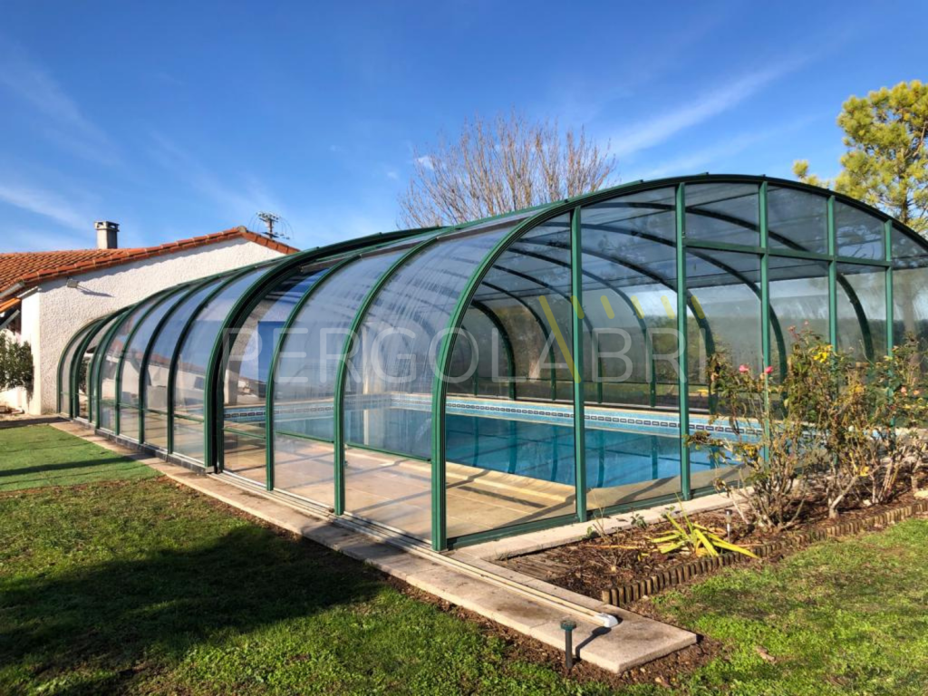 Remplacement de la toiture d'un abri de piscine à Ronce-les-Bains (4)